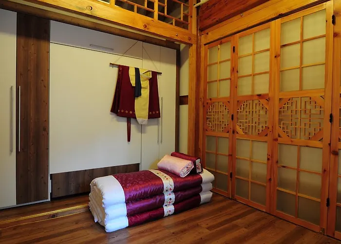 Kundaemunjip Hanok